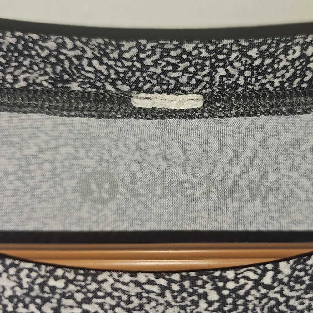 Lululemon Sole Training Top in the Sea Spray Alpine White Dark Chrome